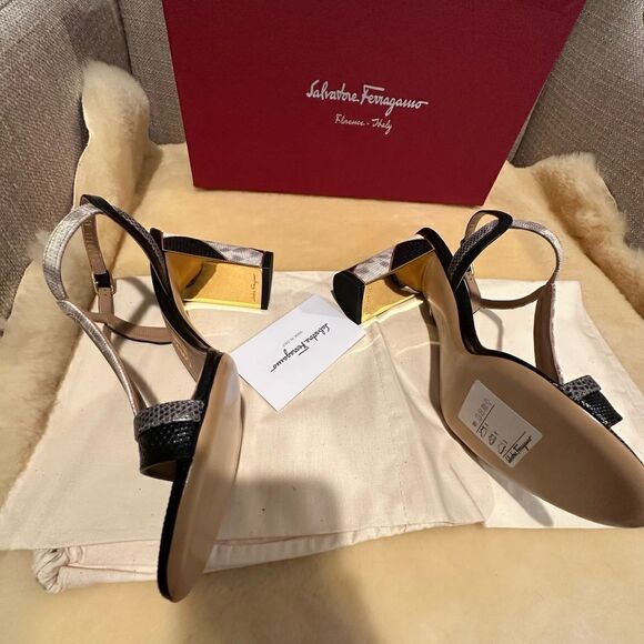 Salvatore Ferragamo strappy Leather Ankle Strap Sandals 37,5 (7,5) and 37 (7) - Picture 10 of 13